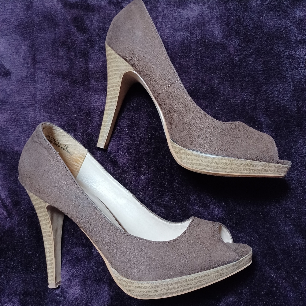 Anne Michelle Open-toe heels